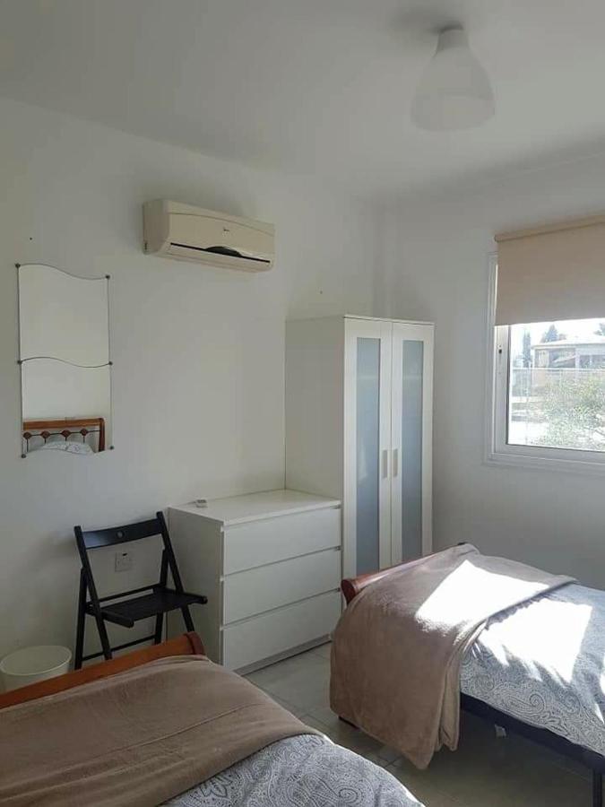 Armstrong Apartment Paralímni Eksteriør bilde